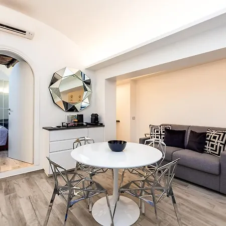 Via Giulia Luxury Design Loft דירה רומא