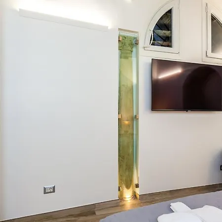 Via Giulia Luxury Design Loft